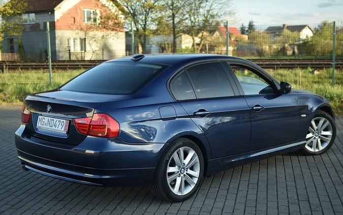 BMW Seria 3 cena 31900 przebieg: 272000, rok produkcji 2011 z Czarne małe 436